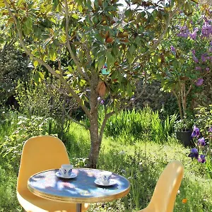 Avec Sdb Spacieuse Et Lumineuse Sur Jardin Fleuri Maison d'hôtes Cazeres