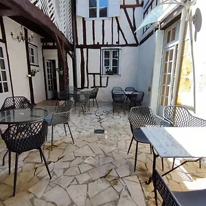 Nogapatio - - Couette-café Nogaro